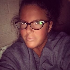 Meet your Posher, Alison